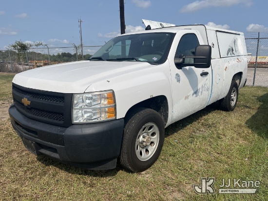 (Houston, TX) 2013 Chevrolet Silverado 1500 Pickup Truck Runs & Moves) (Dash Warning Indicator On, E