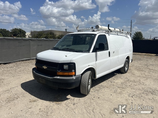 (Waxahachie, TX) 2013 Chevrolet Express G2500 Cargo Van Runs & Moves