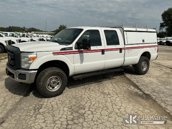 (South Beloit, IL) 2015 Ford F350 4x4 Crew-Cab Pickup Truck Runs & Moves