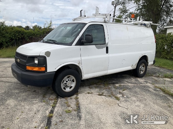 (South Beloit, IL) 2012 Chevrolet Express G2500 Cargo Van Runs & Moves) (Corrosion