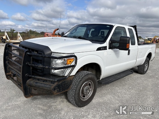 (Hawk Point, MO) 2016 Ford F-250 SD Pickup Truck Runs & Moves)(Dash Warning Indicators On