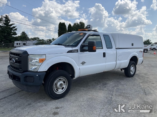 (South Beloit, IL) 2015 Ford F250 4x4 Extended-Cab Pickup Truck Runs & Moves