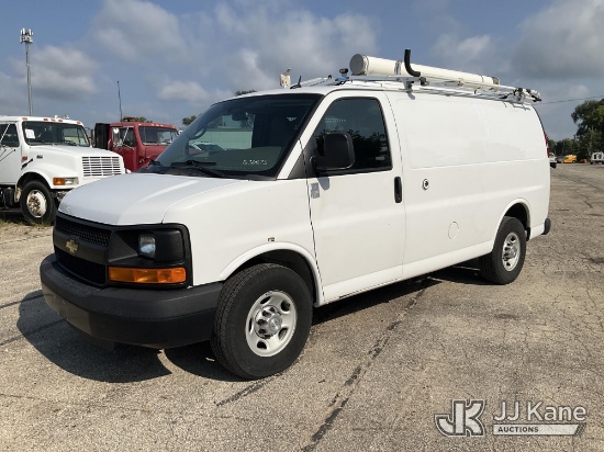 (South Beloit, IL) 2015 Chevrolet Express G2500 Cargo Van Runs & Moves) (Dash Warning Indicators On