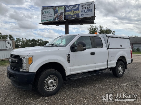 (South Beloit, IL) 2017 Ford F250 4x4 Extended-Cab Pickup Truck Runs & Moves) (Collision Issues