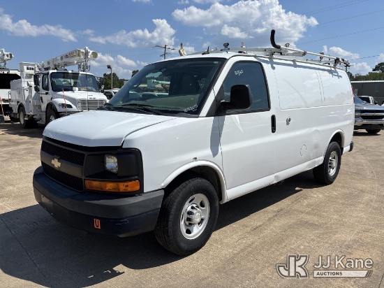 (Conway, AR) 2015 Chevrolet Express G2500 Cargo Van Runs & Moves