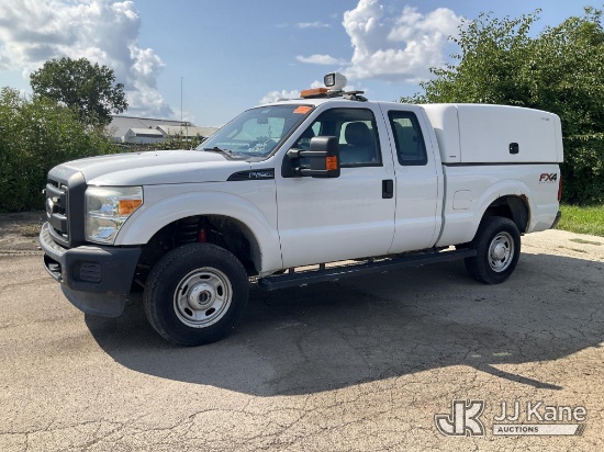 (South Beloit, IL) 2015 Ford F250 4x4 Extended-Cab Pickup Truck Runs & Moves) (Engine Performance Co