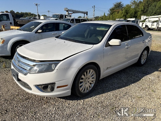(Memphis, TN) 2011 Ford Fusion Hybrid 4-Door Sedan, Municipal Owned Runs & Moves) (Seller States: Ne