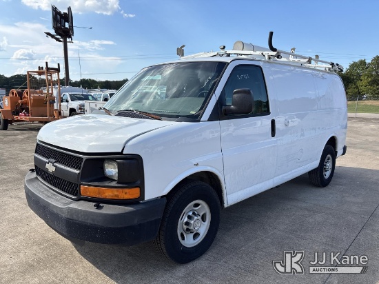 (Conway, AR) 2013 Chevrolet Express 2500 Cargo Cargo Van Runs & Moves) (Dash Warning Indicators On