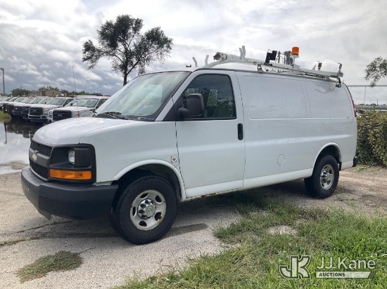 (South Beloit, IL) 2012 Chevrolet Express G2500 Cargo Van Runs & Moves) (Corrosion