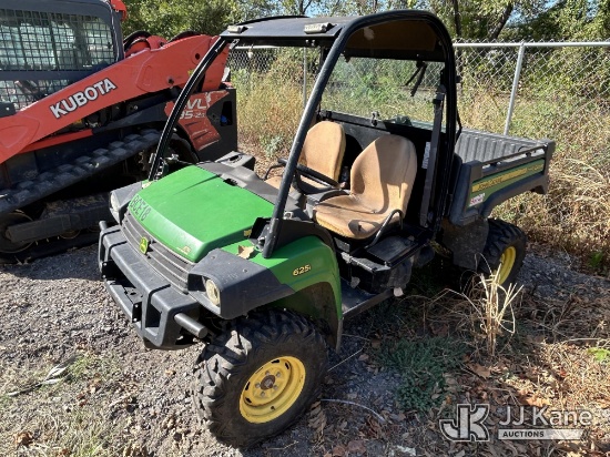 (Fort Smith, AR) John Deere Gator 625i All-Terrain Vehicle Runs & Does Not Move) (Missing ID/Data Pl