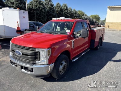 (Maple Lake, MN) 2019 Ford F350 Extended-Cab Enclosed Service Truck Runs & Moves) (Seller States: Ne