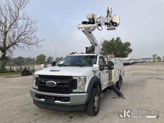 (Kansas City, MO) Altec AT41-MH, Articulating & Telescopic Material Handling Bucket Truck mounted be