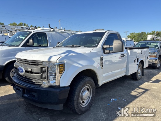 (Conway, AR) 2019 Ford F-250 SD Service Truck Not Running, Condition Unknown) (Fuel Pump Doesn't Wor