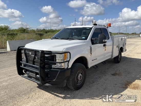 (Marion, TX) 2017 Ford F-250 SD Service Truck Runs & Moves) (Dash Warning Indicators On