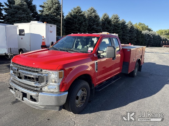 (Maple Lake, MN) 2020 Ford F350 Extended-Cab Enclosed Service Truck Run & Moves) (Dash Warning Indic