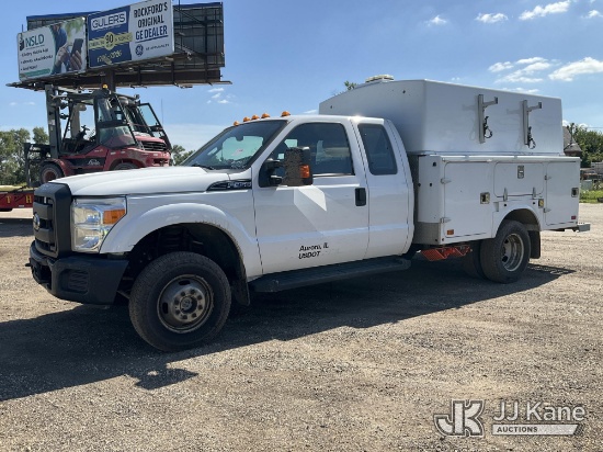 (South Beloit, IL) 2016 Ford F350 4x4 Extended-Cab Enclosed Service Truck Runs & Moves) (Dash Warnin
