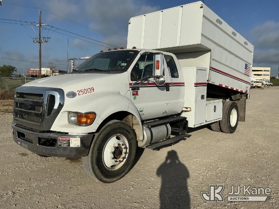 (Waxahachie, TX) 2015 Ford F750 Extended-Cab Chipper Dump Truck Runs, Moves & Dump Operates) (Dash