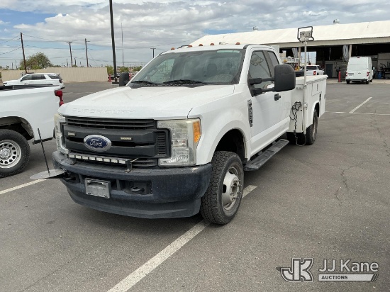(Imperial, CA) 2017 Ford F-350 SD Extended-Cab Mechanics Service Truck Runs & Moves