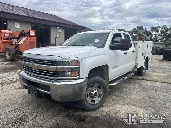 (South Beloit, IL) 2016 Chevrolet Silverado 2500HD Extended-Cab Service Truck Runs & Moves) (Exhaust