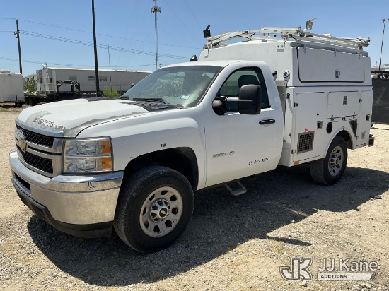 (Waxahachie, TX) 2013 Chevrolet Silverado 2500HD Enclosed Service Truck Runs & Moves