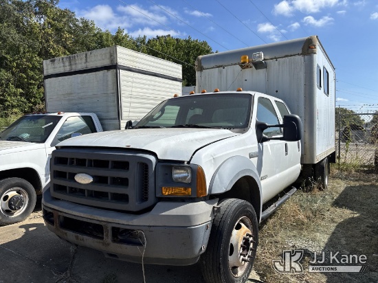 (Memphis, TN) 2005 Ford F-550 Crew-Cab Enclosed High-Top Service Truck, Municipal Owned Not Running,