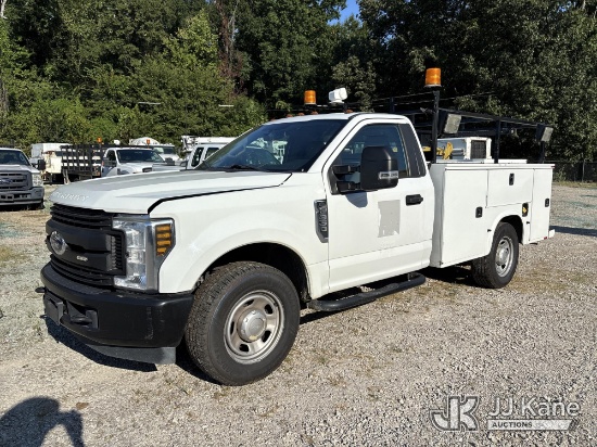 (Memphis, TN) 2019 Ford F350 Enclosed Service Truck, Municipal Owned Runs & Moves) (Dash Warning Ind