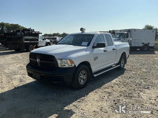 (Shrewsbury, MA) 2019 RAM 1500 Classic 4x4 Extended-Cab Pickup Truck Runs & Moves