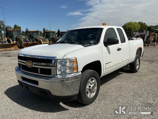 (Plymouth Meeting, PA) 2013 Chevrolet Silverado 2500HD 4x4 Extended-Cab Pickup Truck Runs & Moves) (