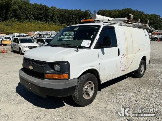 (Shrewsbury, MA) 2015 Chevrolet Express 2500 Cargo Van Runs & Moves