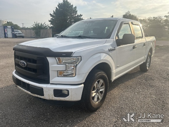 (Temperance, MI) 2015 Ford F150 4x4 Crew-Cab Pickup Truck Runs & Moves) (Dash Warning Indicators On