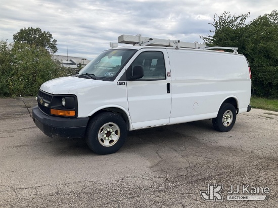 (South Beloit, IL) 2015 Chevrolet Express G2500 Cargo Van Runs & Moves) (Transmission Performance Co