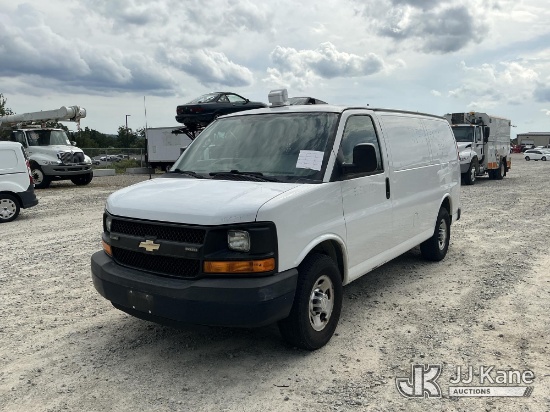 (Shrewsbury, MA) 2016 Chevrolet Express 2500 Cargo Van Runs) (Exterior Deficiency
