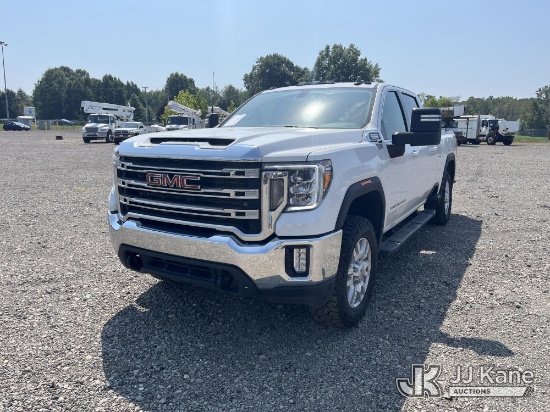 (Louisville, OH) 2022 GMC Sierra 2500HD 4x4 Crew-Cab Pickup Truck Runs & Moves) (Dash Warning Indica