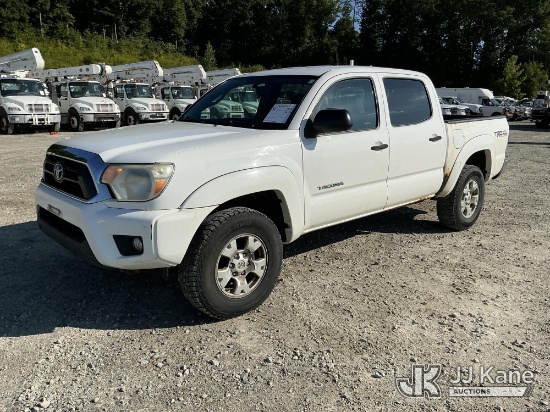 (Shrewsbury, MA) 2012 Toyota Tacoma 4x4 Crew-Cab Pickup Truck Runs & Moves) (Corrosion