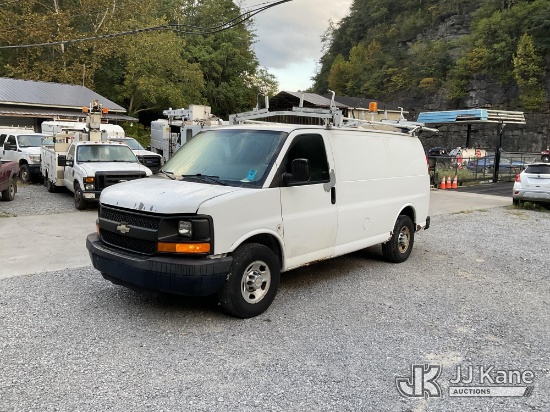 (Hanover, WV) 2012 Chevrolet Express 2500 Cargo Van Runs & Moves) (Exterior Defects