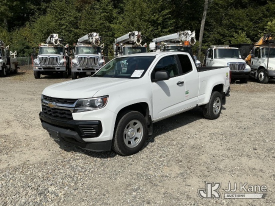 (Shrewsbury, MA) 2022 Chevrolet Colorado 4x4 Extended-Cab Pickup Truck Runs & Moves