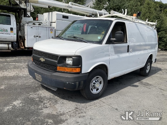 (Branchville, NJ) 2011 Chevrolet Express G2500 Cargo Van Runs & Moves) (Removal is by Appointment O