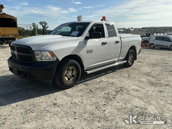 (Shrewsbury, MA) 2017 RAM 1500 4x4 Extended-Cab Pickup Truck Runs & Moves