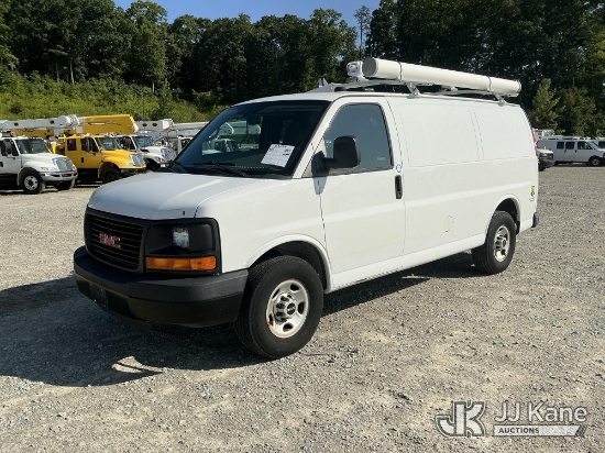 (Shrewsbury, MA) 2015 GMC Savana G3500 Cargo Van Runs & Moves