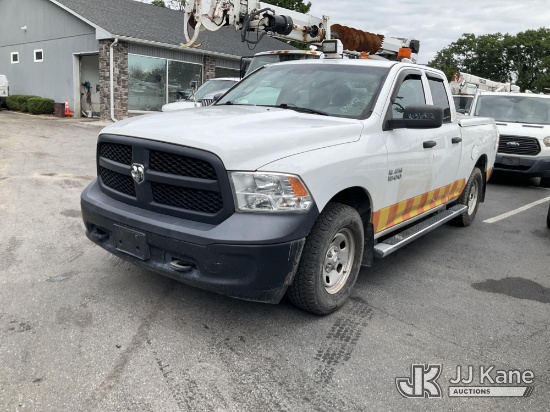 (Branchville, NJ) 2017 Ram 1500 4x4 Extended-Cab Pickup Truck Runs & Moves) (Removal is by Appointme