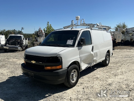 (Shrewsbury, MA) 2021 Chevrolet Express G2500 Cargo Van Runs & Moves)(Collision Issues, Drivers Door