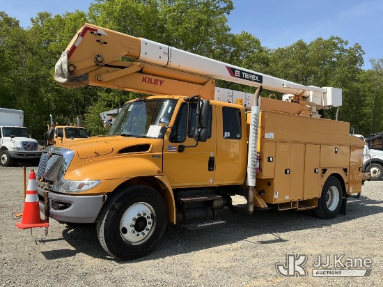 (Shrewsbury, MA) Terex Hi-Ranger HR52M, Material Handling Bucket Truck rear mounted on 2015 Internat