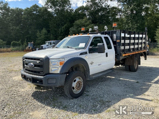 (Shrewsbury, MA) 2016 Ford F-550 Extended-Cab Stake Truck Runs & Moves) (Exterior Defects-Liftgate I