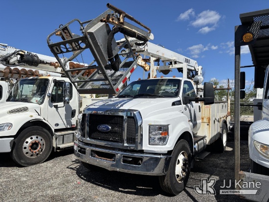 (Plymouth Meeting, PA) Versalift VTP-40NE, Telescopic Non-Insulated Cable Placing Bucket Truck mount
