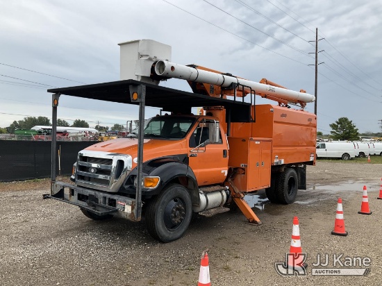 (Charlotte, MI) Altec LR756, Over-Center Bucket Truck mounted behind cab on 2015 Ford F-750 Regular