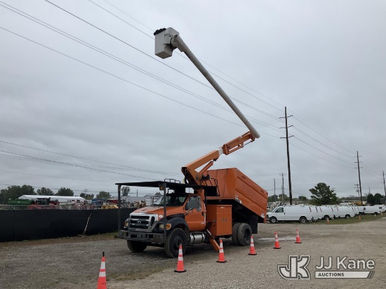 (Charlotte, MI) Altec LR756, Over-Center Bucket Truck mounted behind cab on 2015 Ford F-750 Regular