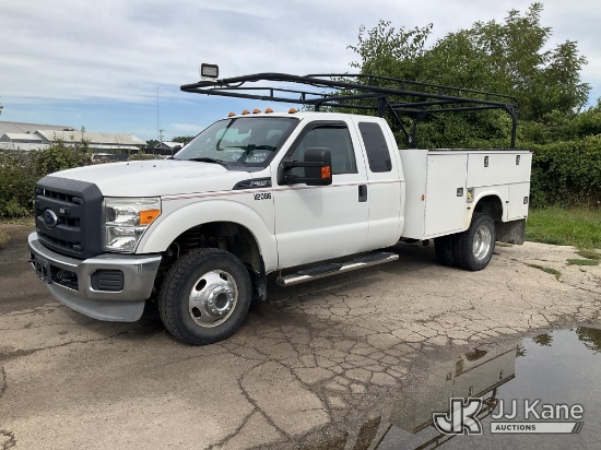 (South Beloit, IL) 2013 Ford F-350 SD Extended-Cab Service Truck Runs, Moves, & Air Compressor Opera