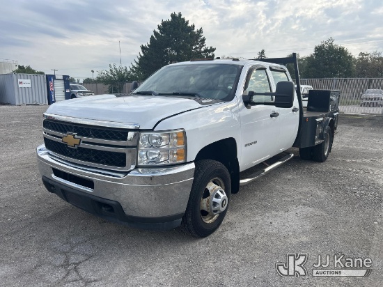 (Temperance, MI) 2011 Chevrolet Silverado 3500HD 4x4 Crew-Cab Flatbed Truck Runs & Moves) (Dash Warn