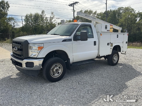 (Fort Wayne, IN) 2015 Ford F250 4x4 Service Truck Runs & Moves