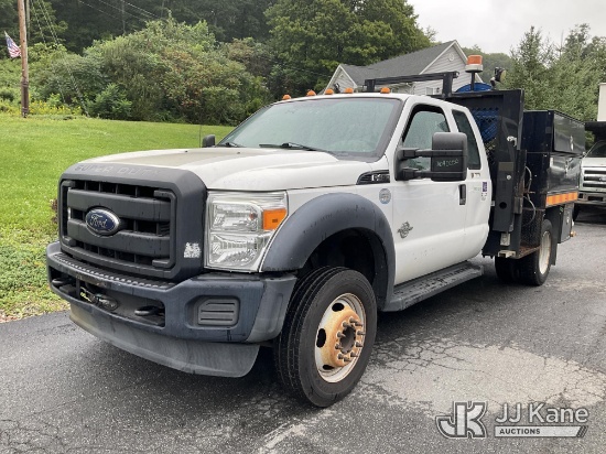 (Branchville, NJ) 2016 Ford F550 Extended-Cab Flatbed Truck Runs & Moves) (Removal is by Appointment